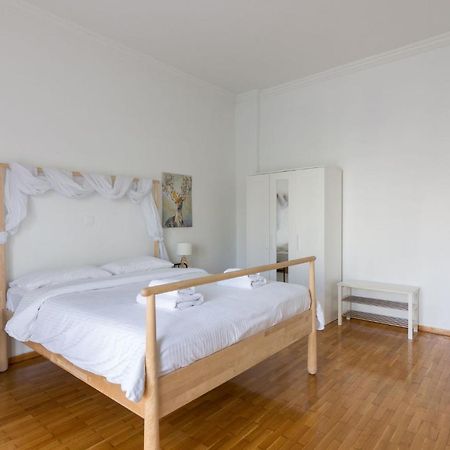 Classic Apartment For 4 People A Atene Esterno foto