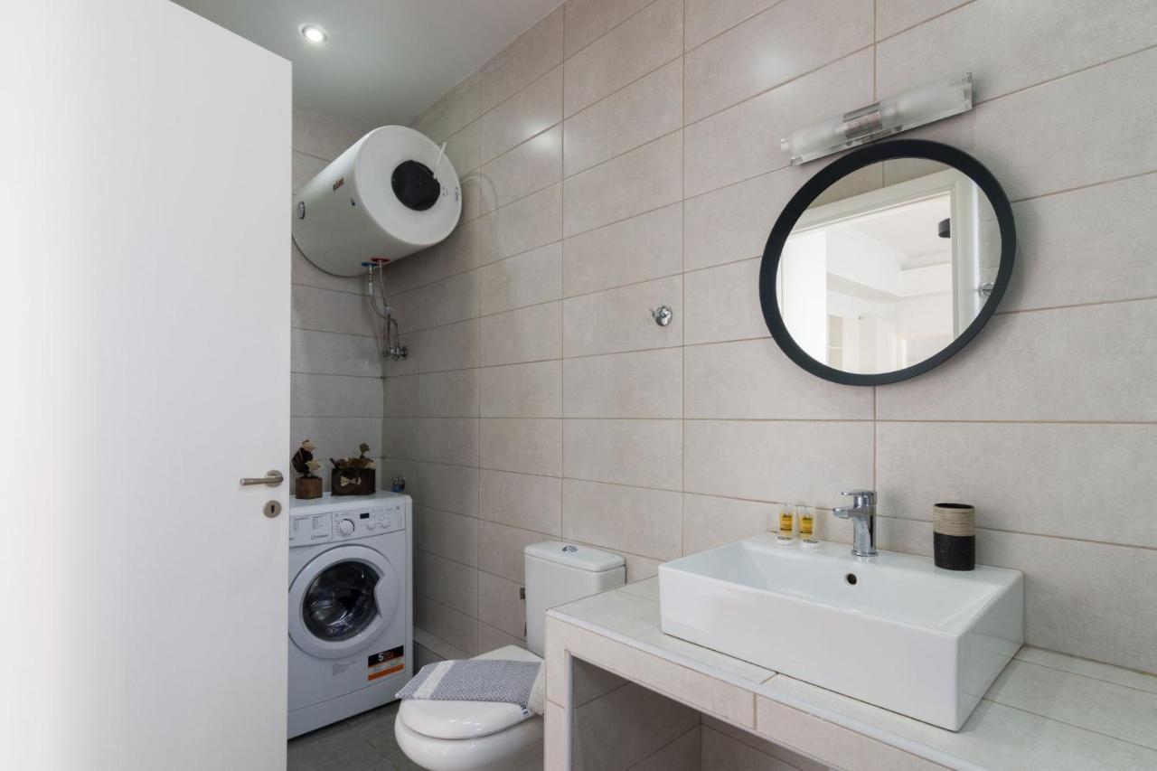 Classic Apartment For 4 People A Atene Esterno foto